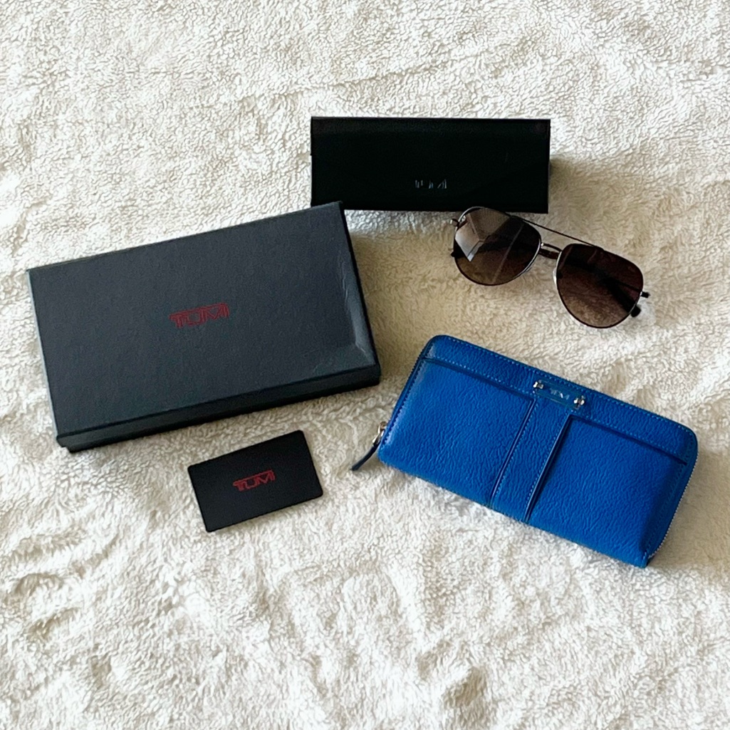 Nwt Tumi Steele Blue Leather Zip Around Wallet & Aviator Sunglasses $460 Retail
